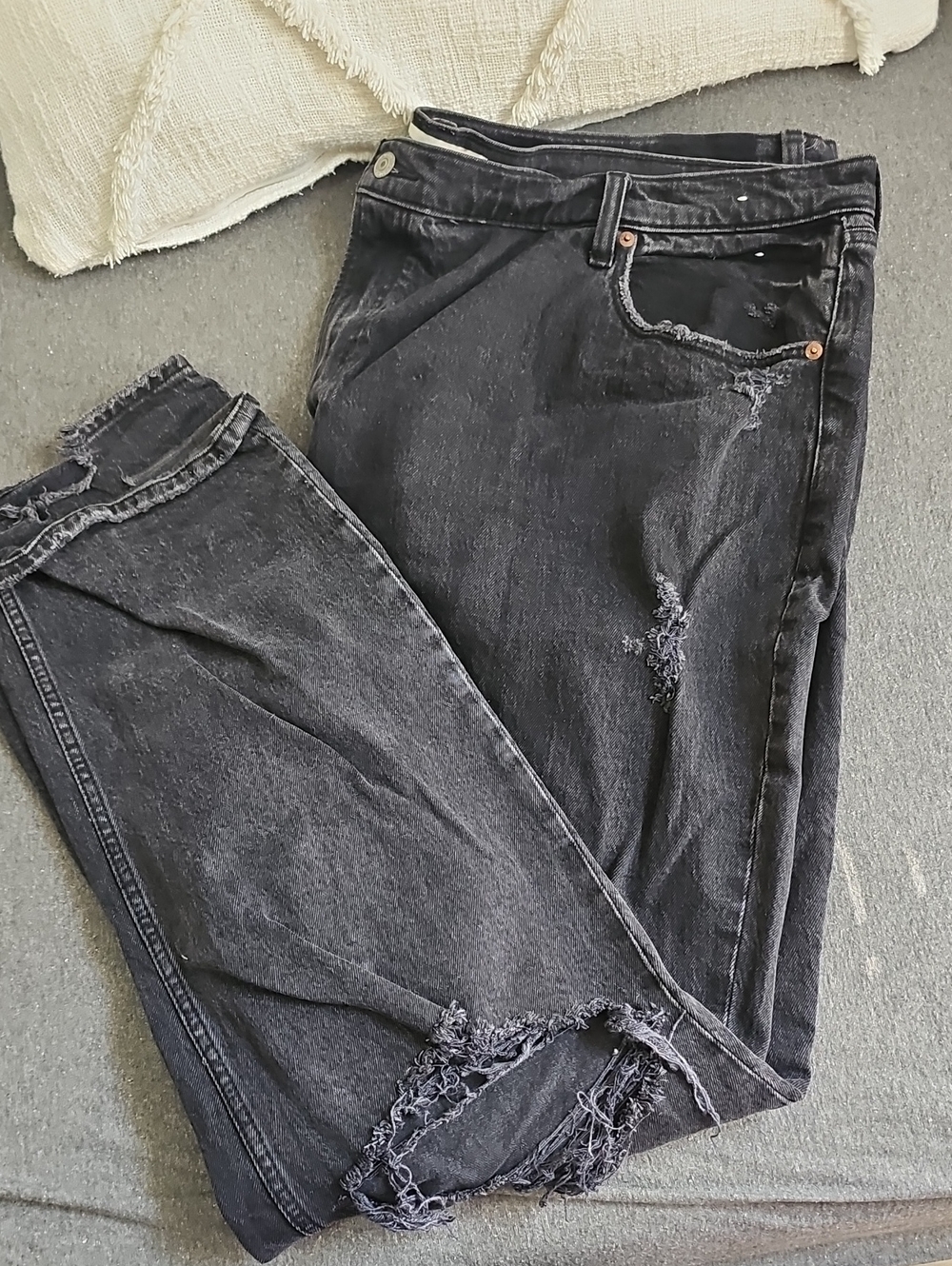 Abercrombie & Fitch Black Distressed Boyfriend Jeans